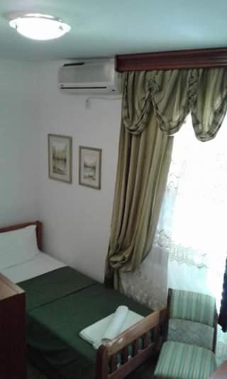 Pansion Mimoza Acomodação com café da manhã Herceg Novi Exterior foto