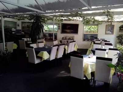 Pansion Mimoza Acomodação com café da manhã Herceg Novi Exterior foto